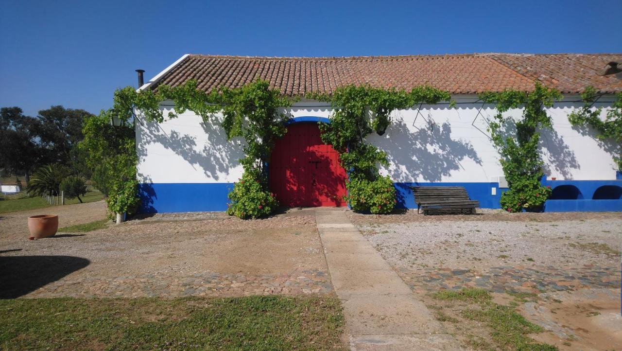 Lodge Monte Do Sobral Alcáçovas Екстериор снимка