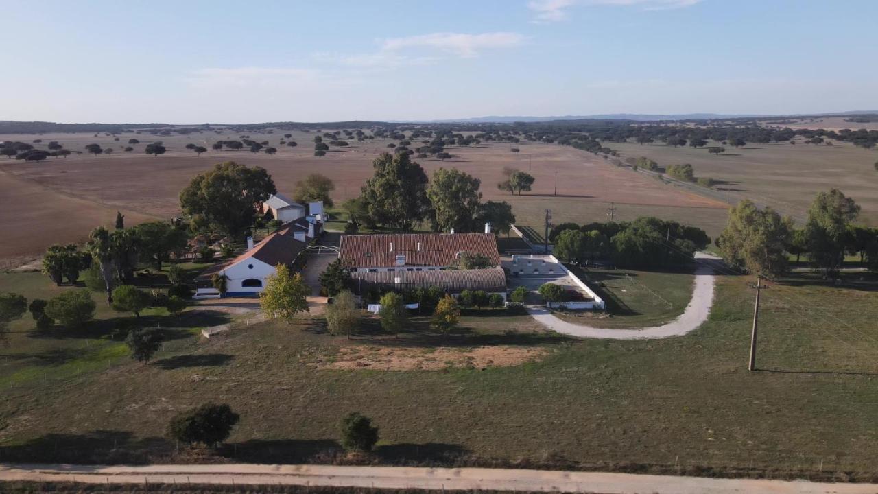 Lodge Monte Do Sobral Alcáçovas Екстериор снимка