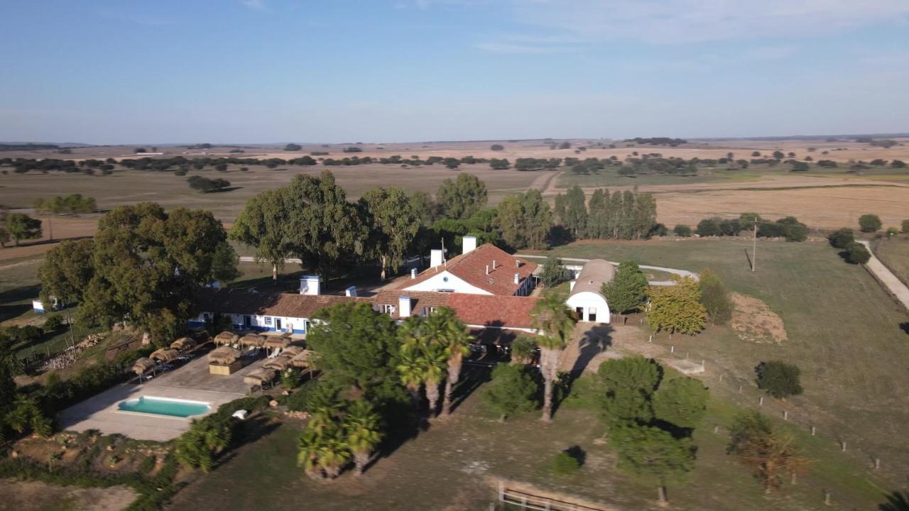 Lodge Monte Do Sobral Alcáçovas Екстериор снимка